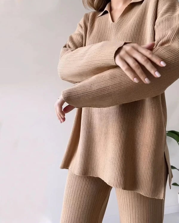 🔥Hot Sale 39% OFF🎁V-Neck Casual Slit Knitted Two-Piece Set