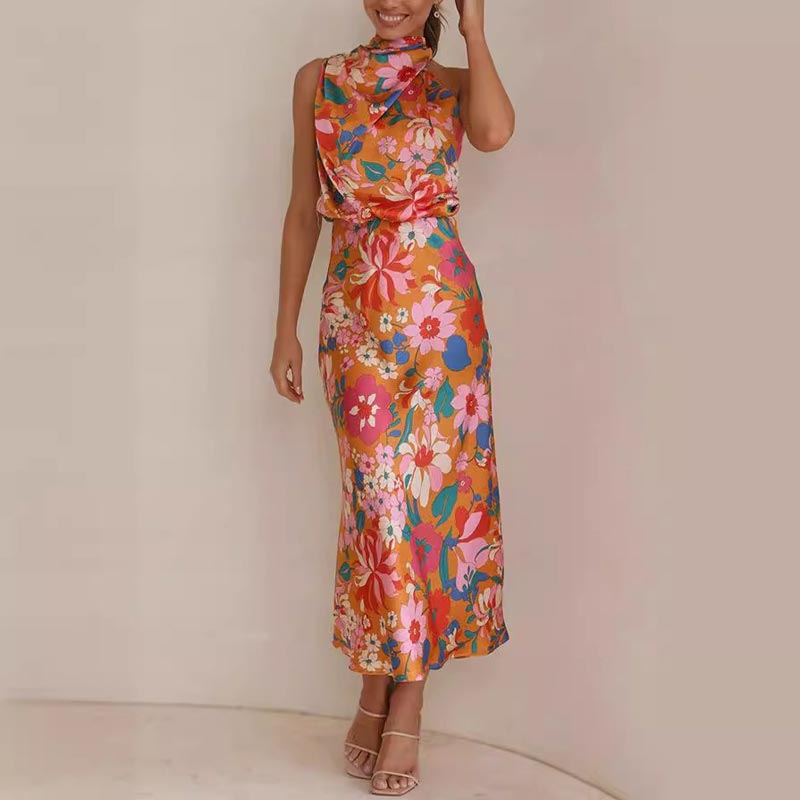 🌷Limited Time 67% OFF💞Love In The Garden Floral Halter Neck Elastic Waist Maxi Dress