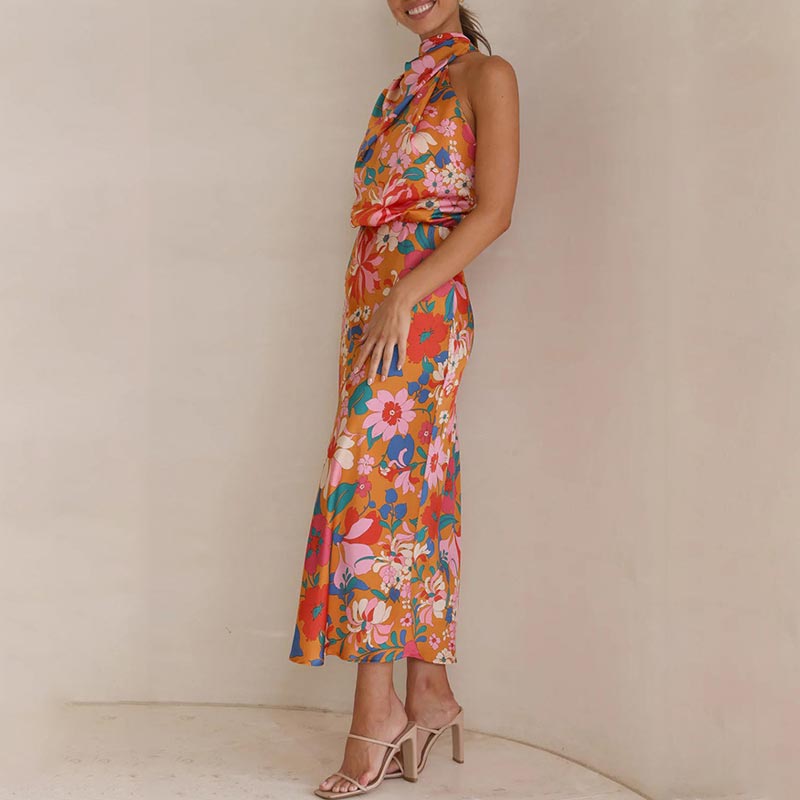 🌷Limited Time 67% OFF💞Love In The Garden Floral Halter Neck Elastic Waist Maxi Dress