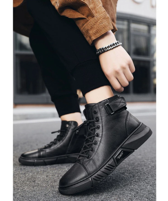 ✨New Arrival✨MARTINI' BLACK LEATHER BOOTS