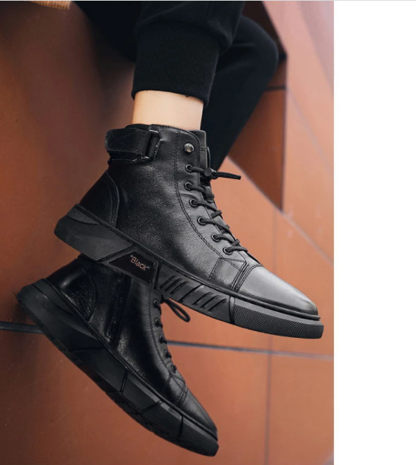 ✨New Arrival✨MARTINI' BLACK LEATHER BOOTS