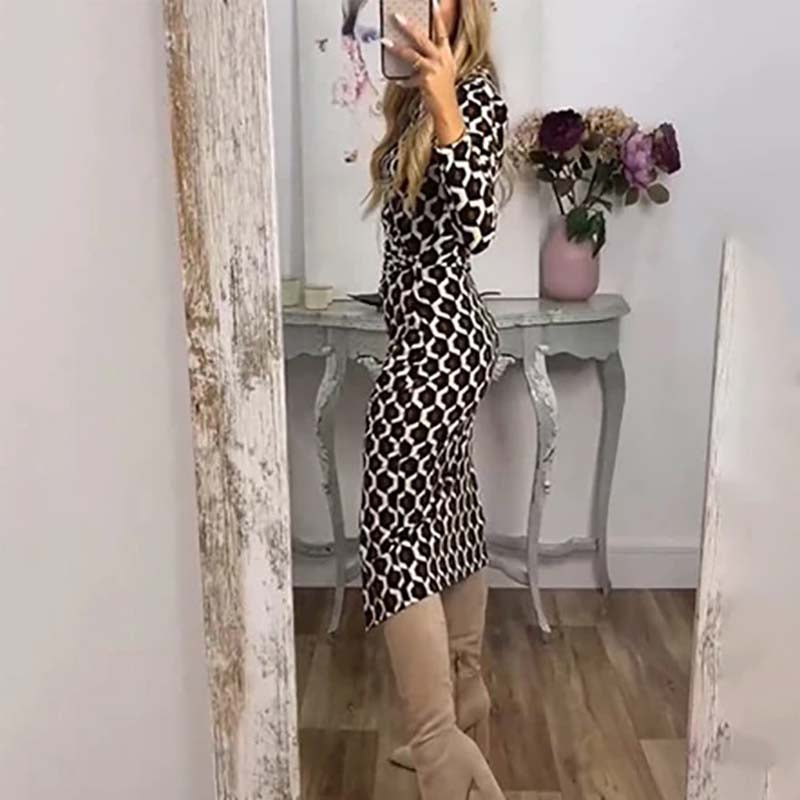 🔥Clearance Sale🔥Women's Sleek Geometric Print Side Slit Dress
