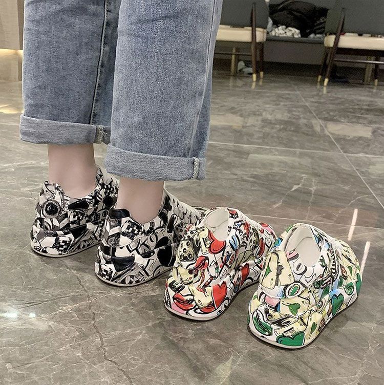 ✨New Arrival✨Unisex Round-toe Youthful Graffiti Casual Sports Shoes