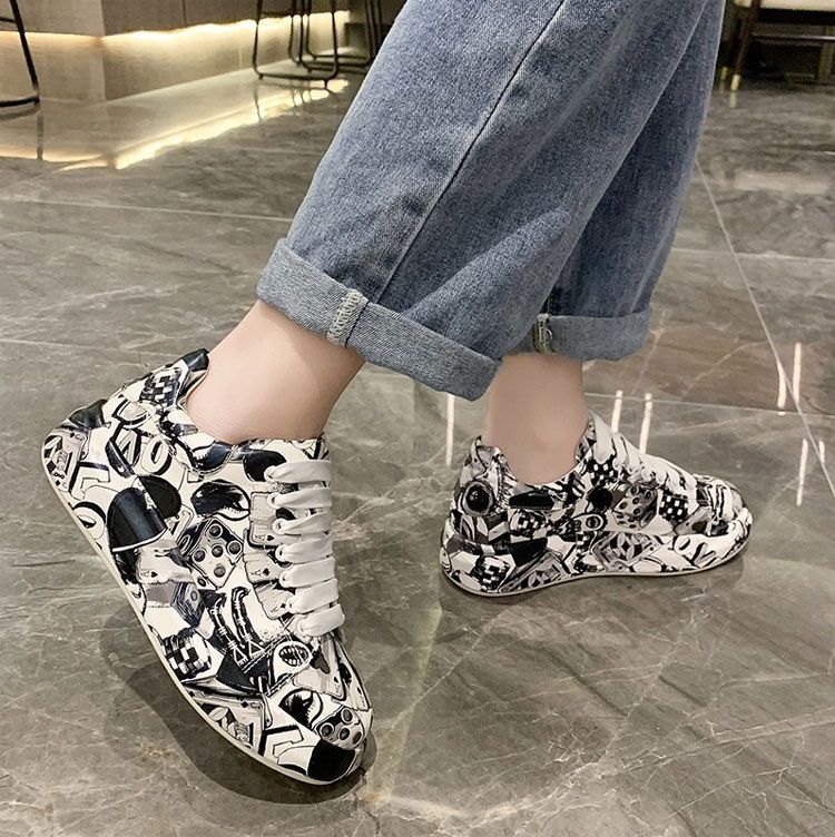✨New Arrival✨Unisex Round-toe Youthful Graffiti Casual Sports Shoes