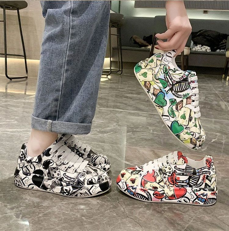 ✨New Arrival✨Unisex Round-toe Youthful Graffiti Casual Sports Shoes
