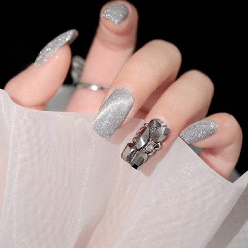 Laser Diamond Cat Eye Nail Polish 🔥【＄25.99 Take away 12 colors】