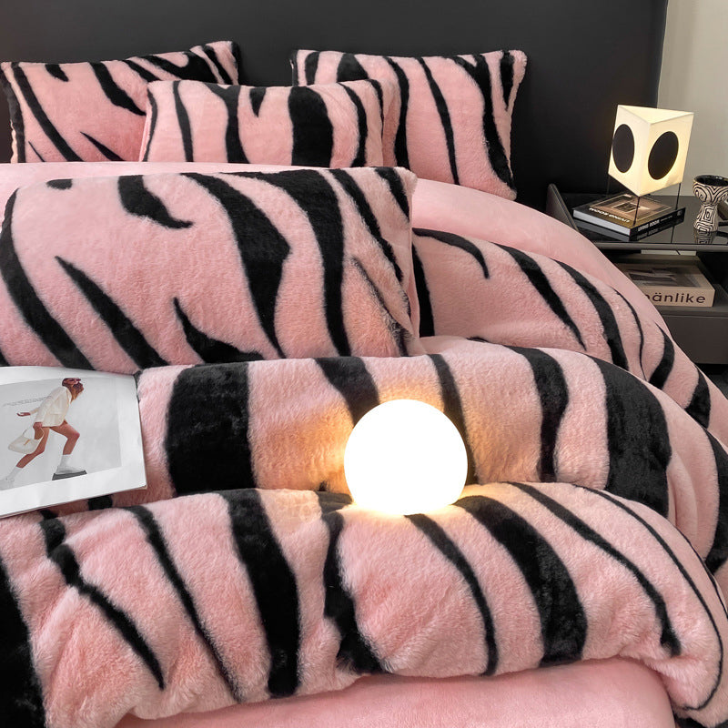 👍[High quality] 🔥Milk plush thick warm 4-piece bedding set
