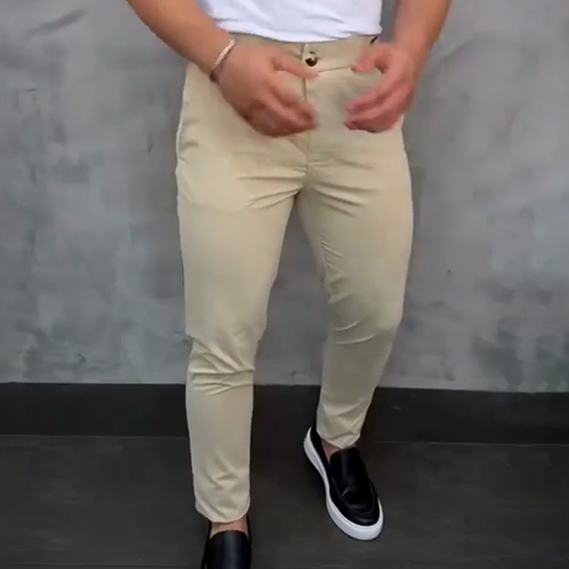 Pantaloni da uomo e allungamento