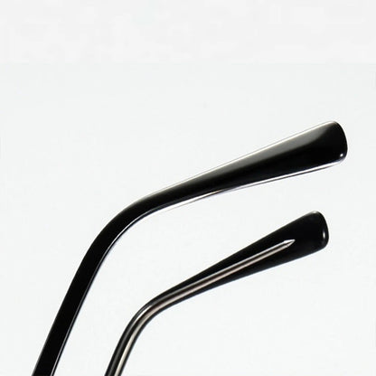 Gafas enmarcadas retro translúcidas con lentes de filtrado de luz azul