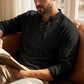 🧥Chemise homme décontractée à lacets – Élégante en un clin d'œil ! Col moderne sans cravate, coton doux et respirant. Un style décontracté parfait pour un café entre amis ou un barbecue du dimanche. ☕👴
