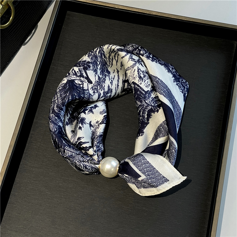 ✨ No-Tie Magnetic Pearl Clasp Scarf – Elegant Style & Effortless Comfort 🤍