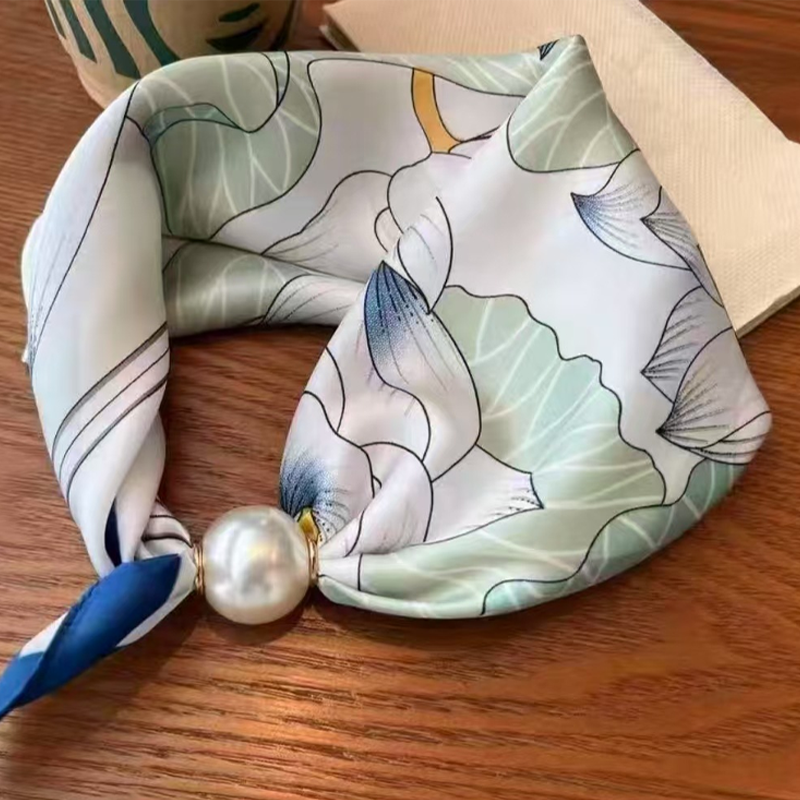 ✨ No-Tie Magnetic Pearl Clasp Scarf – Elegant Style & Effortless Comfort 🤍