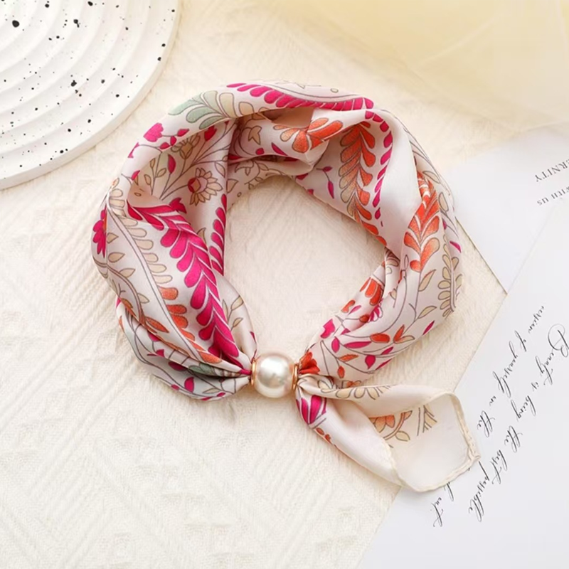 ✨ No-Tie Magnetic Pearl Clasp Scarf – Elegant Style & Effortless Comfort 🤍