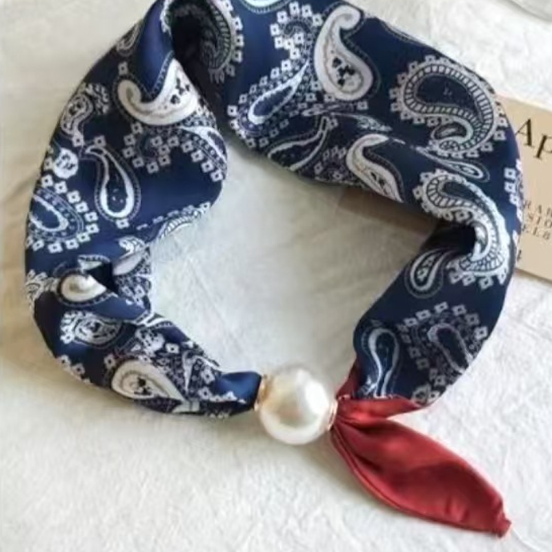 ✨ No-Tie Magnetic Pearl Clasp Scarf – Elegant Style & Effortless Comfort 🤍
