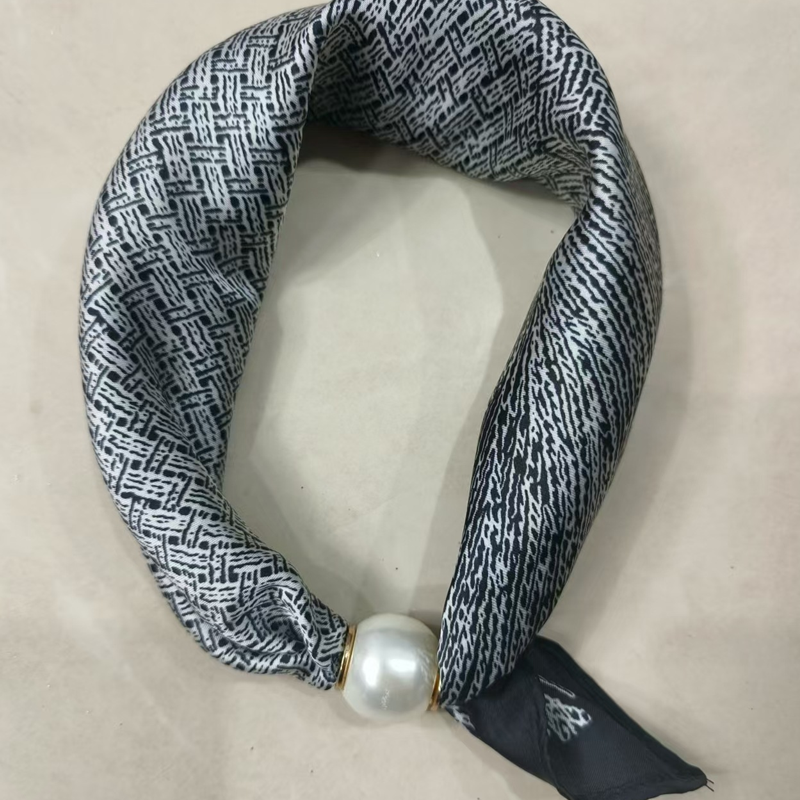 ✨ No-Tie Magnetic Pearl Clasp Scarf – Elegant Style & Effortless Comfort 🤍