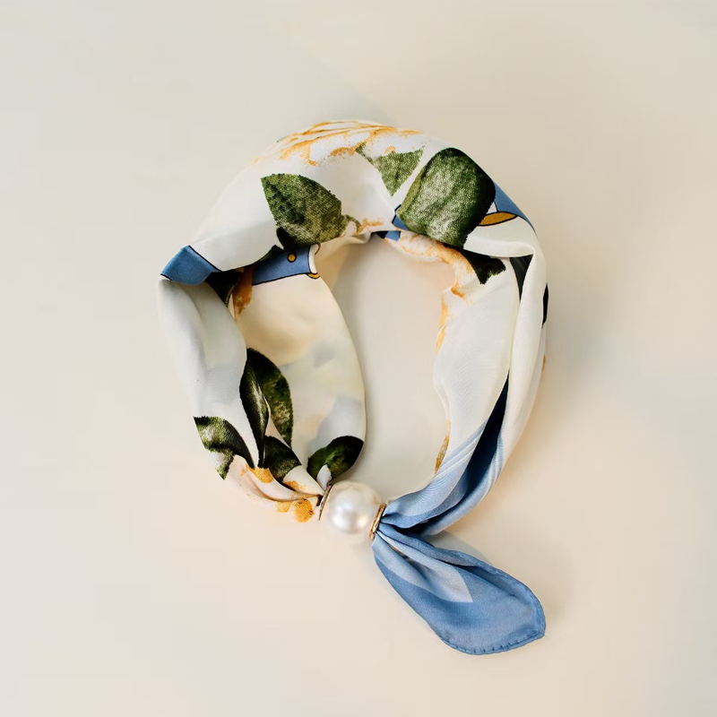 ✨ No-Tie Magnetic Pearl Clasp Scarf – Elegant Style & Effortless Comfort 🤍