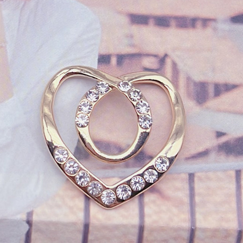 ✨ Elegant Metal Shirt Corner Buckle